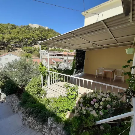 Matea Daire Hvar Town